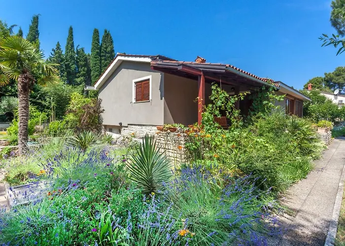 House Giovanni 펜션 *