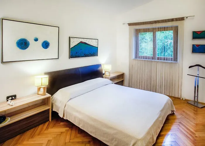 House Giovanni 펜션 *