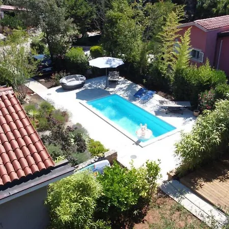 House Giovanni Holiday home *
